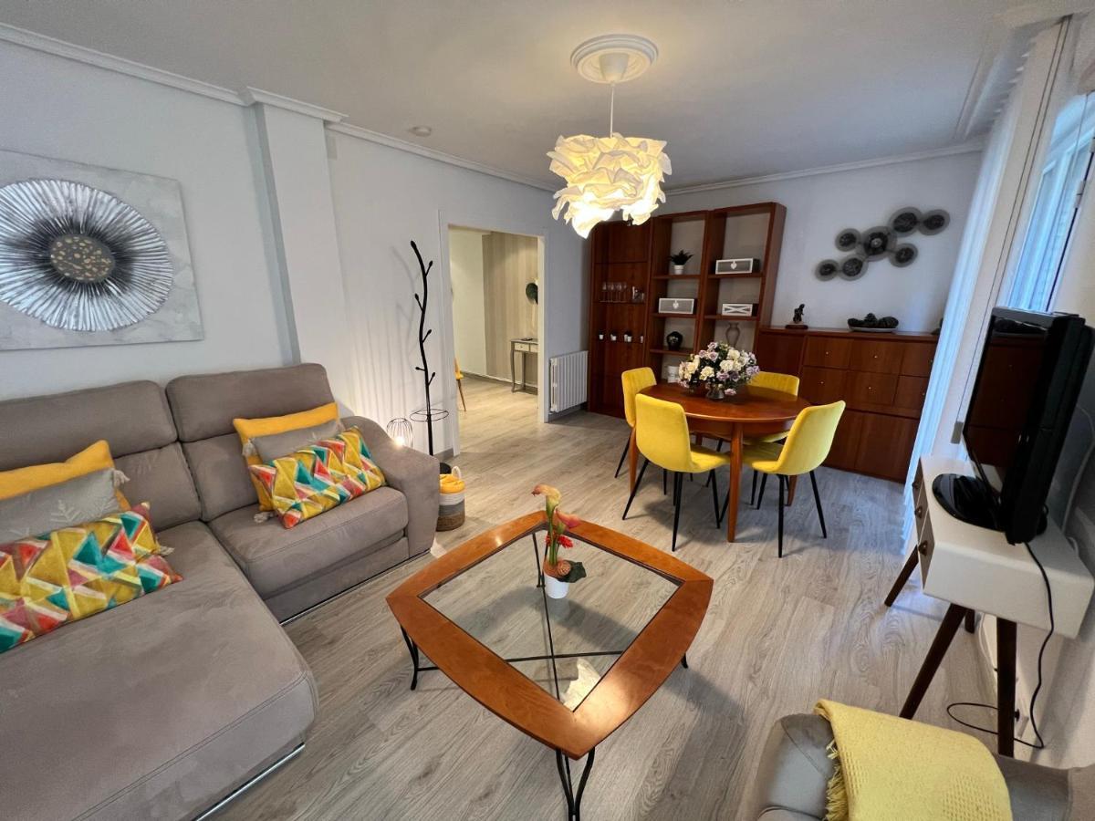Apartamenticos La Paz I Сарагоса Екстериор снимка