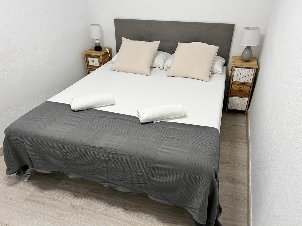 Apartamenticos La Paz I Сарагоса Екстериор снимка